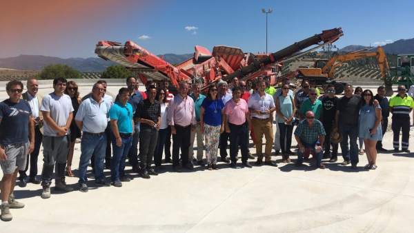 Inauguración para la planta de escombros de Cazorla Inauguración para la planta de escombros de Cazorla