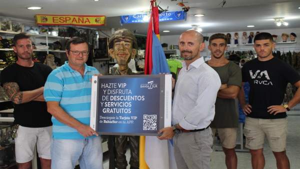 Bahía Sur se suma a la campaña '#Yodefiendolaisla' Bahía Sur se suma a la campaña '#Yodefiendolaisla'