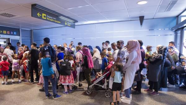 Llegan a España otros 184 refugiados sirios e iraquíes procedentes de Grecia Llegan a España otros 184 refugiados sirios e iraquíes procedentes de Grecia