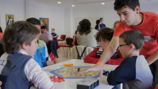 Los Juegos De Mesa Llegan A Las Aulas Para Aprender Divirtiendose