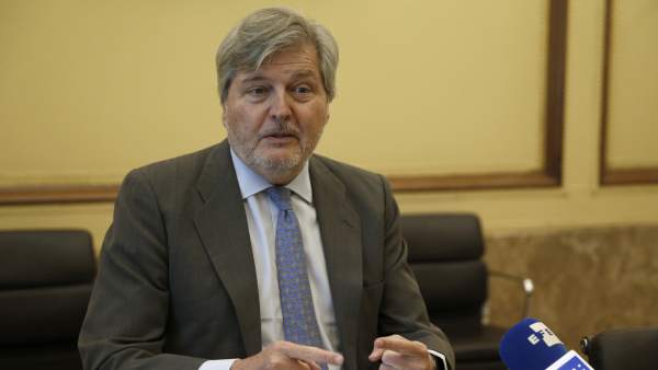 EL GOBIERNO ESTUDIA "INTERVENIR" EN LAS ENTIDADES DE GESTIÓN
EL GOBIERNO ESTUDIA "INTERVENIR" EN LAS ENTIDADES DE GESTIÓN