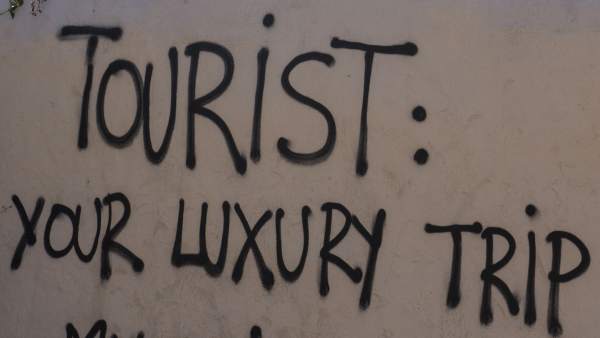 Mensaje contra los turistas en Barcelona. Mensaje contra los turistas en Barcelona.