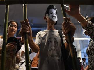Protesta en apoyo a Jatupat, el joven condenado por compartir un perfil del rey de Tailandia.