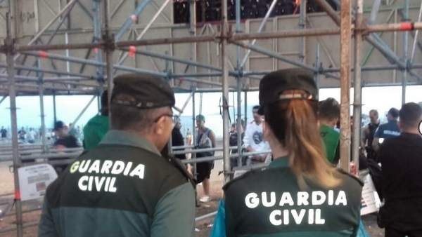 Agentes de la Guardia Civil en el Festival Dreambeach, de Villaricos (Almería) Agentes de la Guardia Civil en el Festival Dreambeach, de Villaricos (Almería)