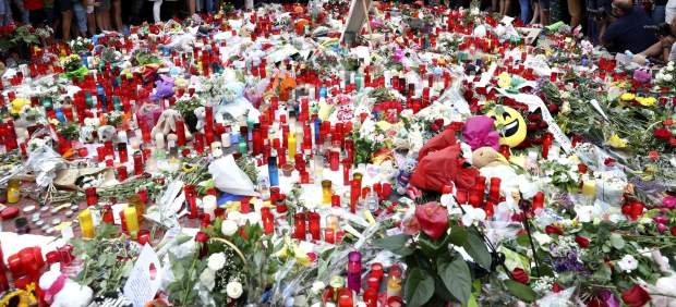 Tribute to the victims in the Rambla