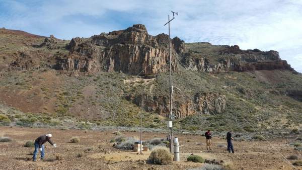 Estación en el Parque Nacional del Teide Estación en el Parque Nacional del Teide