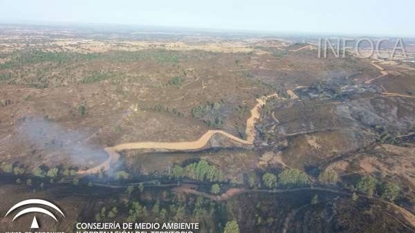 Incendio en un paraje de Cabezas Rubias. Incendio en un paraje de Cabezas Rubias.
