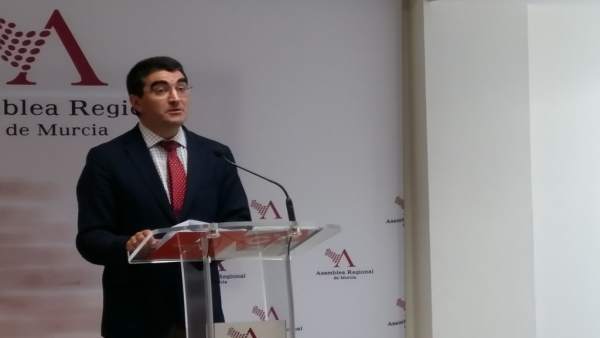 Miguel López, en rueda de prensa Miguel López, en rueda de prensa