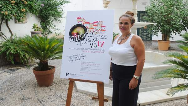 Aurora Barbero presenta el Concurso de Fotografía 'Miradas Ciudadanas' Aurora Barbero presenta el Concurso de Fotografía 'Miradas Ciudadanas'