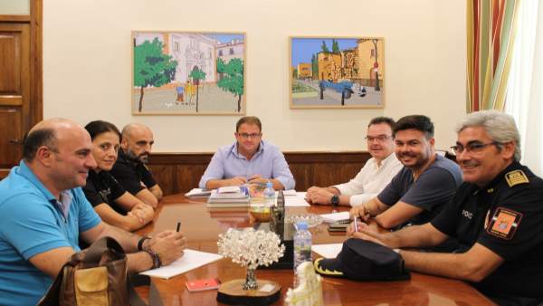 Reunión del alcalde con la Policía Reunión del alcalde con la Policía