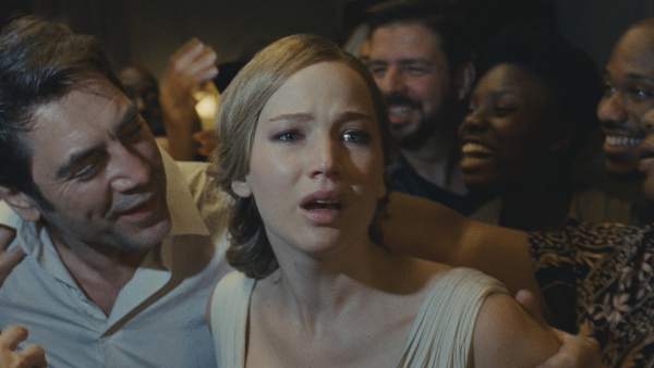 Fotograma de Mother de Aronofsky. Fotograma de Mother de Aronofsky.
