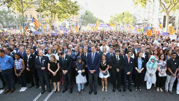 Junto a la víctimas y contra el terrorismo Junto a la víctimas y contra el terrorismo