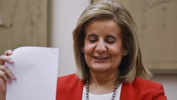 Fátima Báñez Fátima Báñez