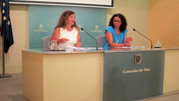 Pilar Costa y Catalina Cladera Pilar Costa y Catalina Cladera
