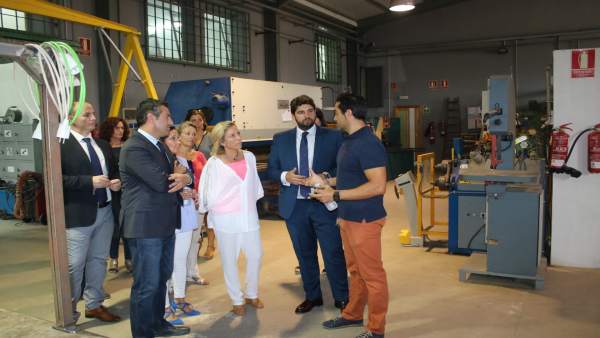 Fotos/ El Presidente De La Comunidad, Fernando López Mir As, Visita El Instituto Fotos/ El Presidente De La Comunidad, Fernando López Mir As, Visita El Instituto