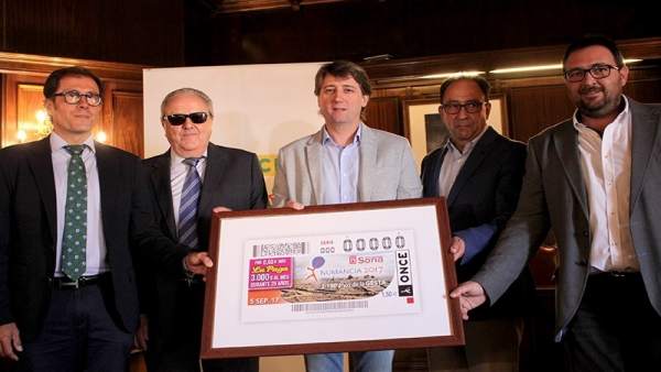 Presentación del cupón que conmemora Numancia. Presentación del cupón que conmemora Numancia.