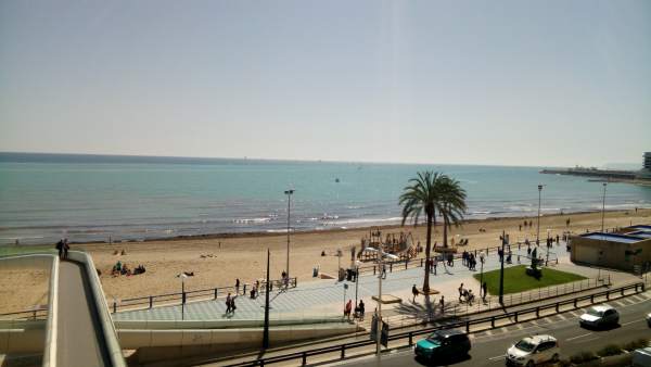 Playa de El Postiguet, en Alicante Playa de El Postiguet, en Alicante