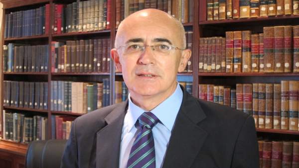 Carlos Arjona, Presidente Colegio Médicos Cáceres Carlos Arjona, Presidente Colegio Médicos Cáceres