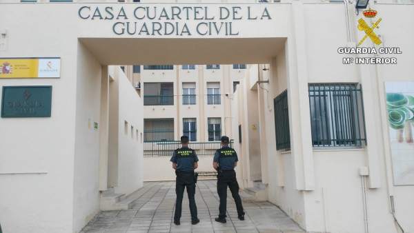 Detenido un hombre por dejar sola a su hija para ir al karaoke Detenido un hombre por dejar sola a su hija para ir al karaoke