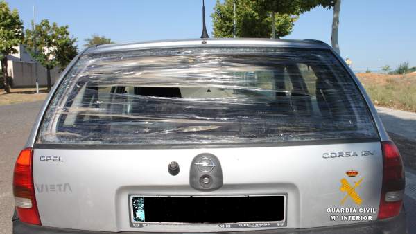 Vehículo Que Fue Alcanzado Por Disparos En El Tiroteo De Villamayor (Salamanca) Vehículo Que Fue Alcanzado Por Disparos En El Tiroteo De Villamayor (Salamanca)