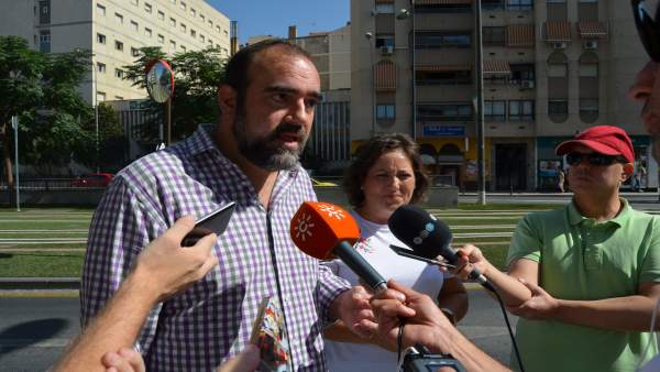 Francisco Puentedura y María del Carmen Pérez abordan la gestión del metro Francisco Puentedura y María del Carmen Pérez abordan la gestión del metro