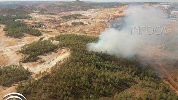 Incendio declarado y ya estabilizado en Nerva (Huelva) Incendio declarado y ya estabilizado en Nerva (Huelva)