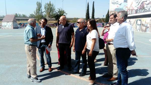 Visita de Ciudadanos al botellódromo Visita de Ciudadanos al botellódromo