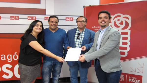 El equipo de Javier Lambán ha presentado su candidatura a liderar el PSOE-Aragón El equipo de Javier Lambán ha presentado su candidatura a liderar el PSOE-Aragón