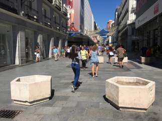 Maceteros en zonas peatonales del centro de Madrid