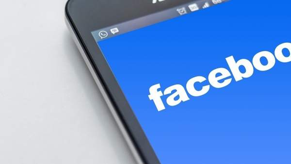 Facebook Facebook
