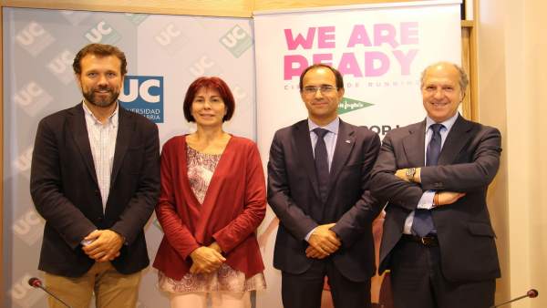 Nota Uc Óscar Freire, Padrino De La Segunda Edición De La Carrera Solidaria #Wea Nota Uc Óscar Freire, Padrino De La Segunda Edición De La Carrera Solidaria #Wea