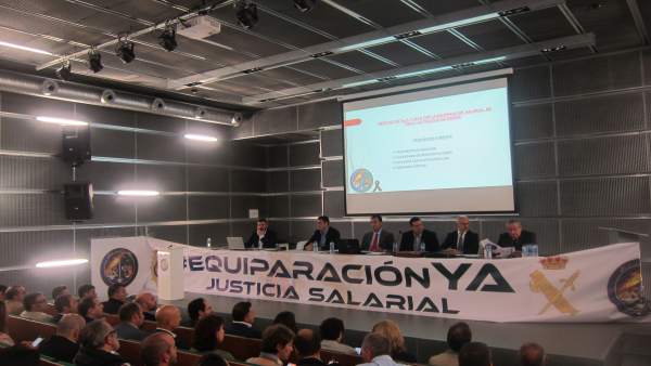 Mesa organizada por Jusapol en Palencia Mesa organizada por Jusapol en Palencia