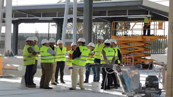 Visita a las obras de la estación de trenes de Huelva. Visita a las obras de la estación de trenes de Huelva.