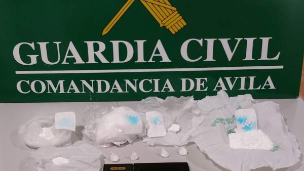 Cocaína y dinero intervenidos Cocaína y dinero intervenidos