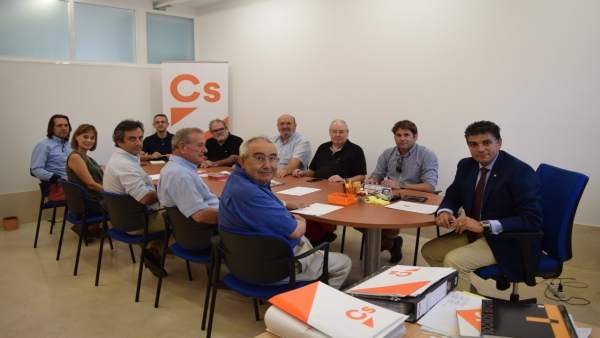Reunión de ediles de Cs con asociaciones de arquitectos y constructores Reunión de ediles de Cs con asociaciones de arquitectos y constructores