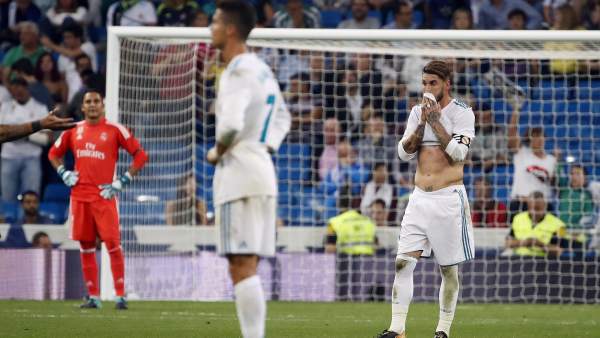 Cristiano, Ramos y Navas se lamentan Cristiano, Ramos y Navas se lamentan