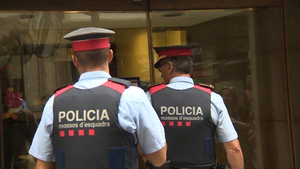 Mossos d'Esquadra Mossos d'Esquadra