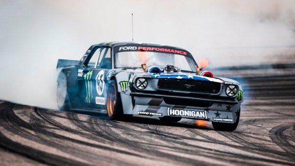 Ford Mustang Hoonicorn V2 de 1.400 CV Ford Mustang Hoonicorn V2 de 1.400 CV