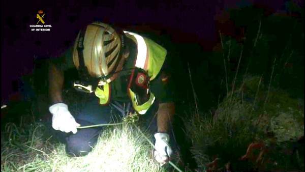 La Guardia Civil Rescata A Dos Montañeros Perdidos En El Canal De Trea De Posada La Guardia Civil Rescata A Dos Montañeros Perdidos En El Canal De Trea De Posada