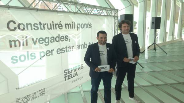 Vicent Marzà y Rubén Trenzano presentan la campaña de promoción del valenciano Vicent Marzà y Rubén Trenzano presentan la campaña de promoción del valenciano