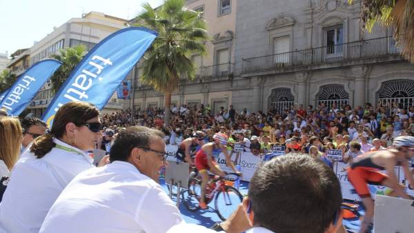 Nota De Prensa Y Fotos De Hoy, 26 De Septiembre, Repercusión Copa Mundo Triatlon Nota De Prensa Y Fotos De Hoy, 26 De Septiembre, Repercusión Copa Mundo Triatlon