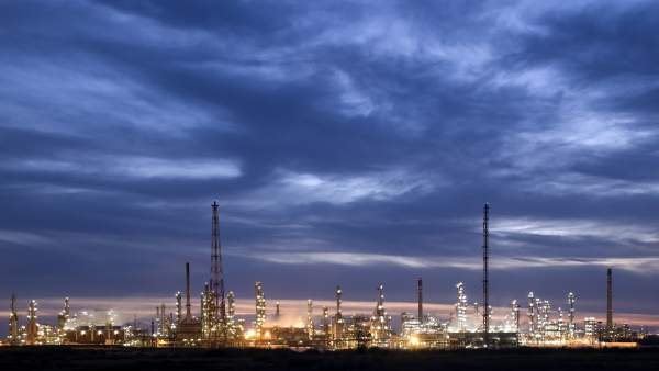La planta química de Cepsa en Palos de la Frontera. La planta química de Cepsa en Palos de la Frontera.