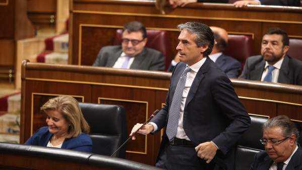 Iñigo de la Serna en la sesión de control al Gobierno en el Congreso Iñigo de la Serna en la sesión de control al Gobierno en el Congreso