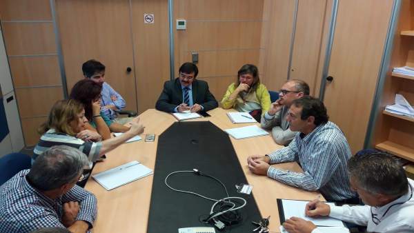 Reunión en la CHE Reunión en la CHE