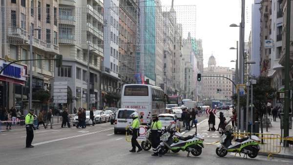 Cortes de tráfico en Gran Vía de Madrid por Navidad Cortes de tráfico en Gran Vía de Madrid por Navidad