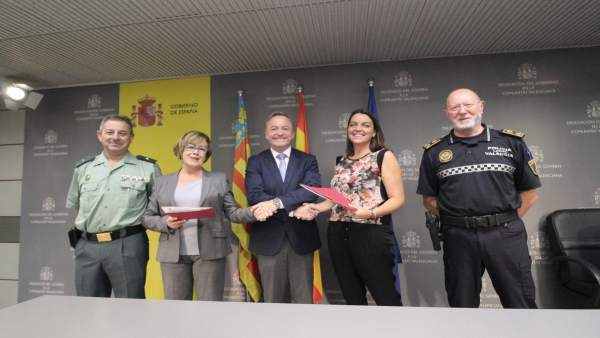 La Policia Local de València cedeix la vigilància i seguretat de la V-30 i V-15 a la Guàrdia Civil La Policia Local de València cedeix la vigilància i seguretat de la V-30 i V-15 a la Guàrdia Civil