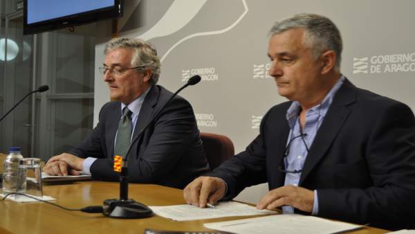 El consejero Joaquín Olona y el director de Gestión Forestal, Ángel Berzosa. El consejero Joaquín Olona y el director de Gestión Forestal, Ángel Berzosa.