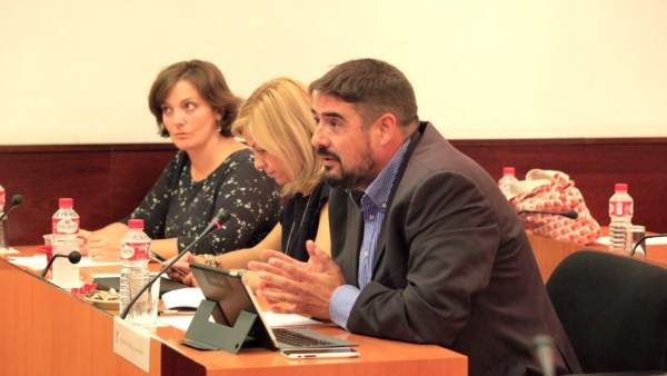 Esteban en la Comisión Esteban en la Comisión