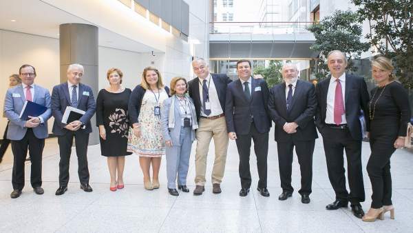 Nota + Foto. Fernández Carriedo Y Díaz De Mera Promueven Que La Ue Tome Medidas Nota + Foto. Fernández Carriedo Y Díaz De Mera Promueven Que La Ue Tome Medidas