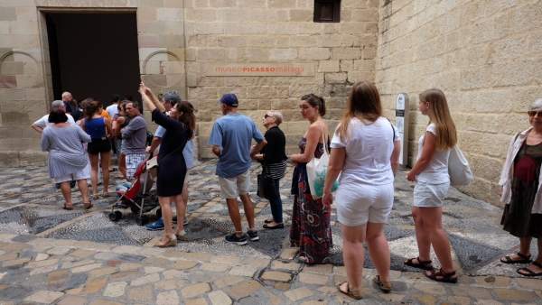 Colas en el Museo Picasso Málaga día mundial del turismo 2017 turistas viajeros Colas en el Museo Picasso Málaga día mundial del turismo 2017 turistas viajeros